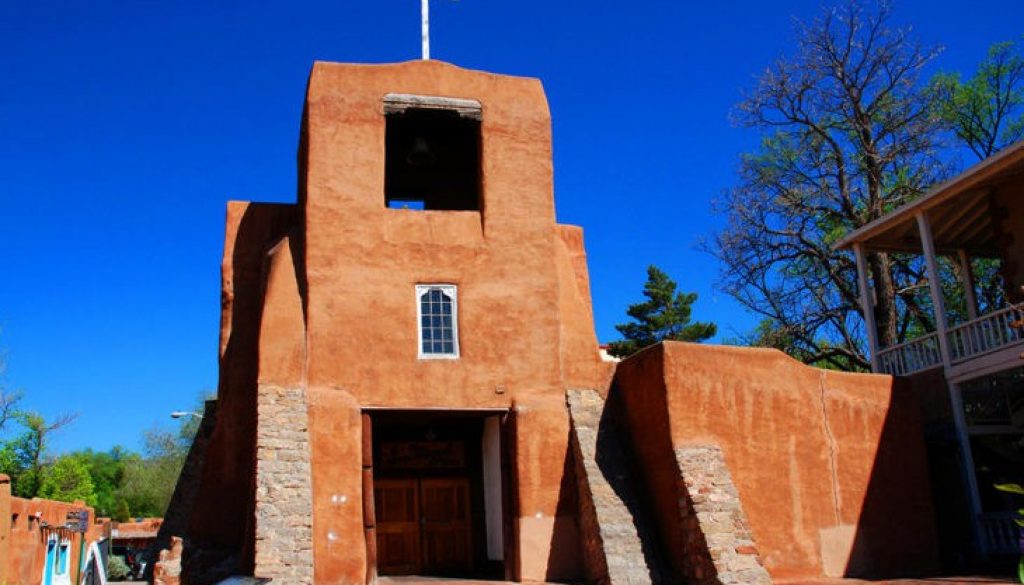 san-miguel-chapel-in-santa-fe-susanne-van-hulst